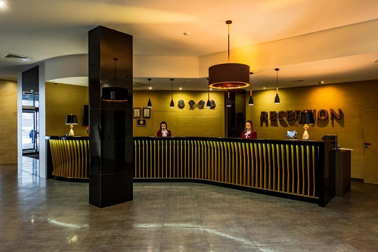 Willing Hotel Minsk Exterior foto